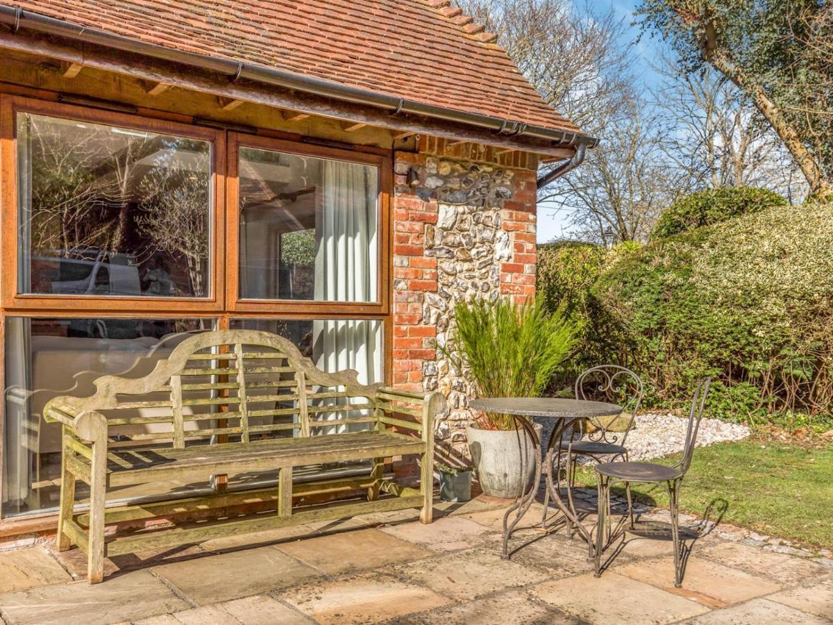 Pass The Keys Peaceful And Beautiful 1 Bedroom Barn Conversion Chichester Eksteriør bilde